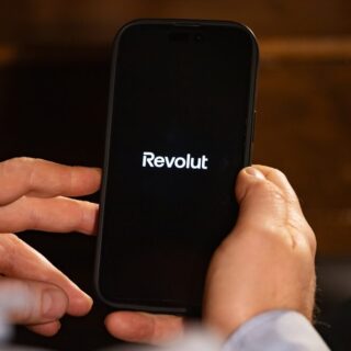 Rivoluzionario sistema di pagamento con riconoscimento facciale di Revolut