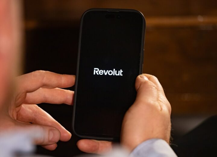Rivoluzionario sistema di pagamento con riconoscimento facciale di Revolut